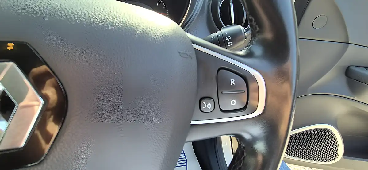 Used 2018 Renault Captur Dynamique S Nav White - Interior and Exterior details 11
