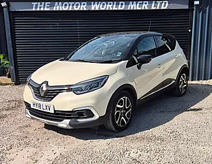 Used 2018 Renault Captur Dynamique S Nav White - Interior and Exterior details 9