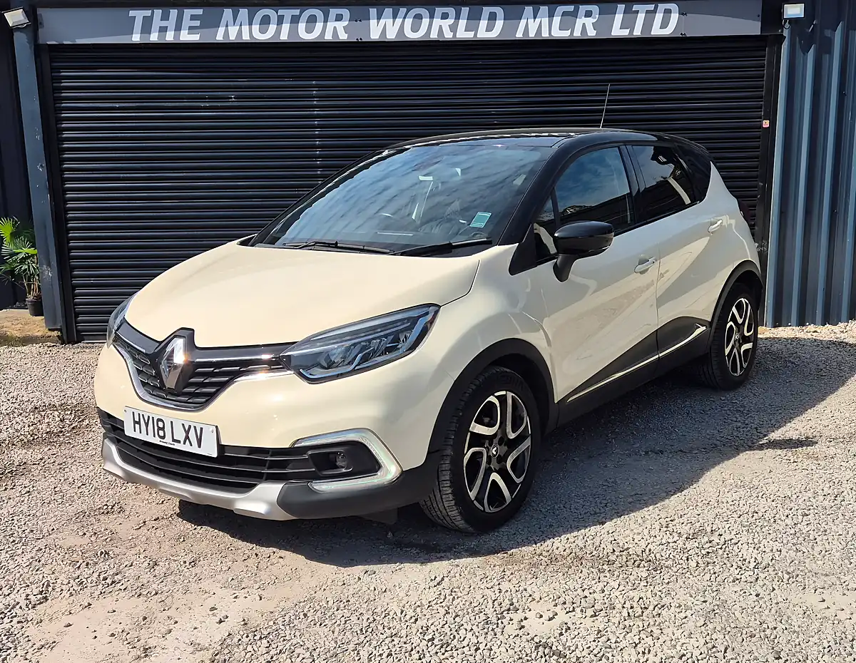 Used 2018 Renault Captur Dynamique S Nav White - Interior and Exterior details 9
