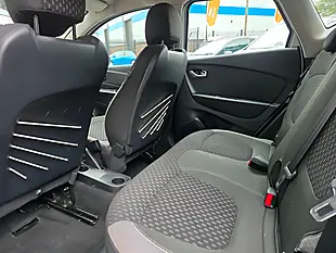 Used 2018 Renault Captur Energy Dynamique Nav Silver - Interior and Exterior details 12