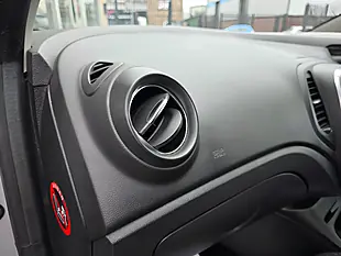 Used 2018 Renault Captur Energy Dynamique Nav Silver - Interior and Exterior details 13