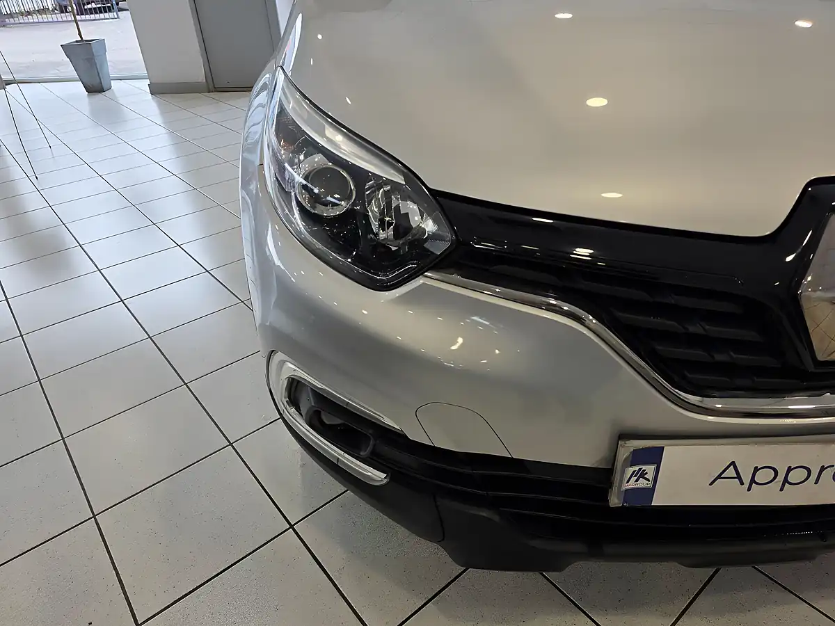 Used 2018 Renault Captur Energy Dynamique Nav Silver - Interior and Exterior details 17