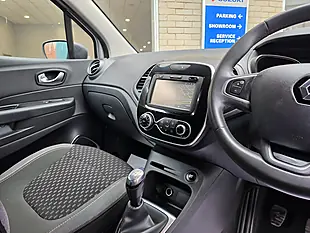 Used 2018 Renault Captur Energy Dynamique Nav Silver - Interior and Exterior details 8