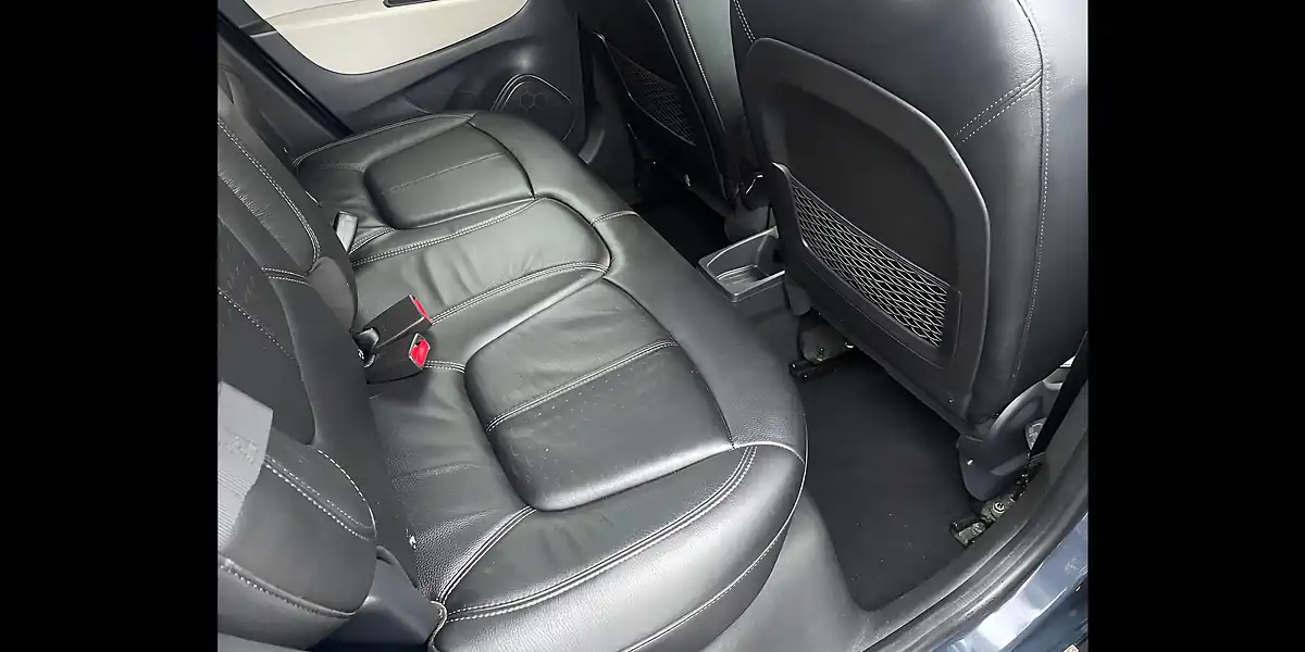 Used 2018 Renault Captur GT Line Blue and Cream - Interior and Exterior details 13