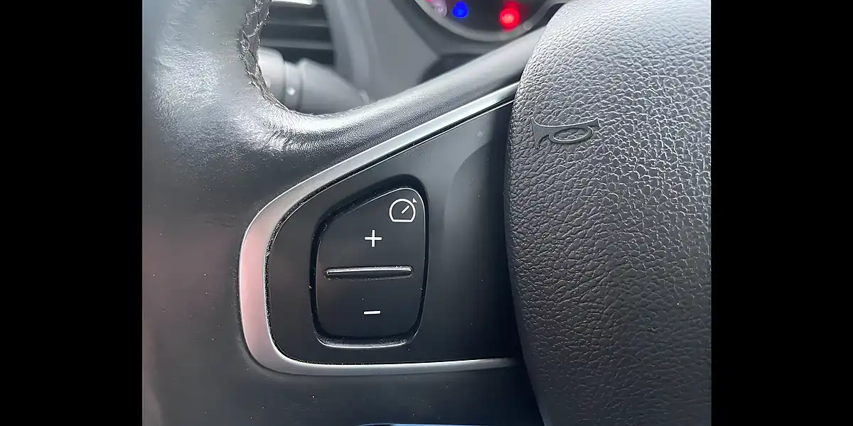 Used 2018 Renault Captur GT Line Blue and Cream - Interior and Exterior details 18