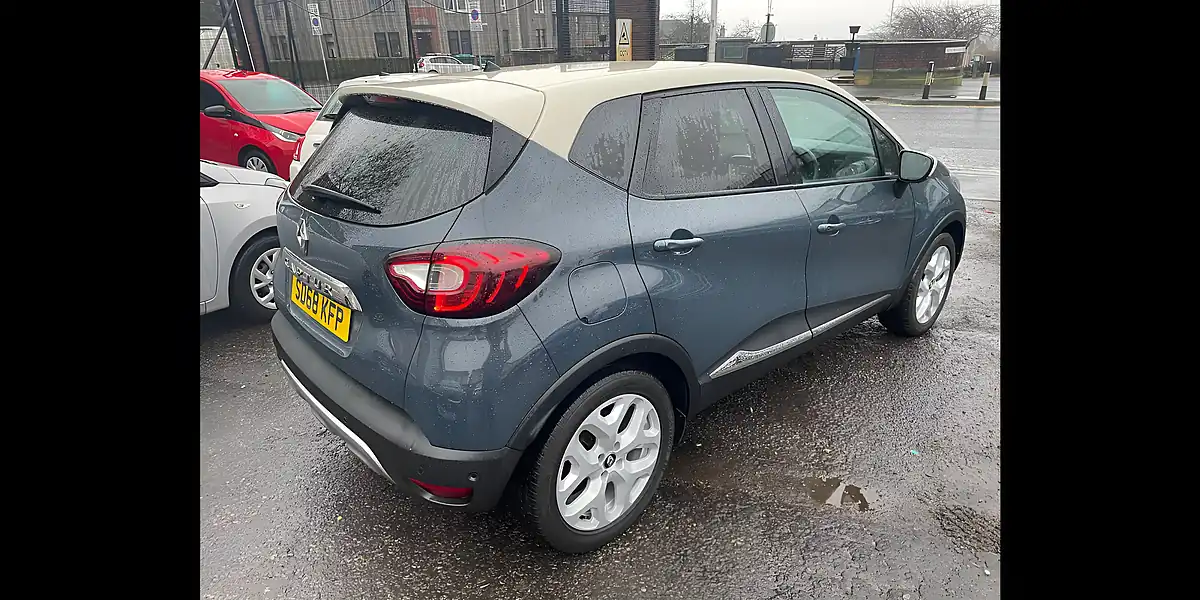 Used 2018 Renault Captur GT Line Blue and Cream - Interior and Exterior details 5