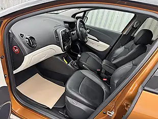 Used 2018 Renault Captur GT Line Desert Orange - Interior and Exterior details 10