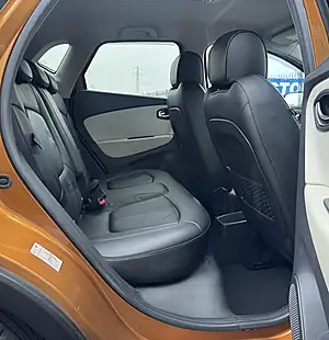 Used 2018 Renault Captur GT Line Desert Orange - Interior and Exterior details 12