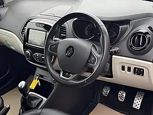 Used 2018 Renault Captur GT Line Desert Orange - Interior and Exterior details 14