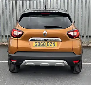 Used 2018 Renault Captur GT Line Desert Orange - Interior and Exterior details 6