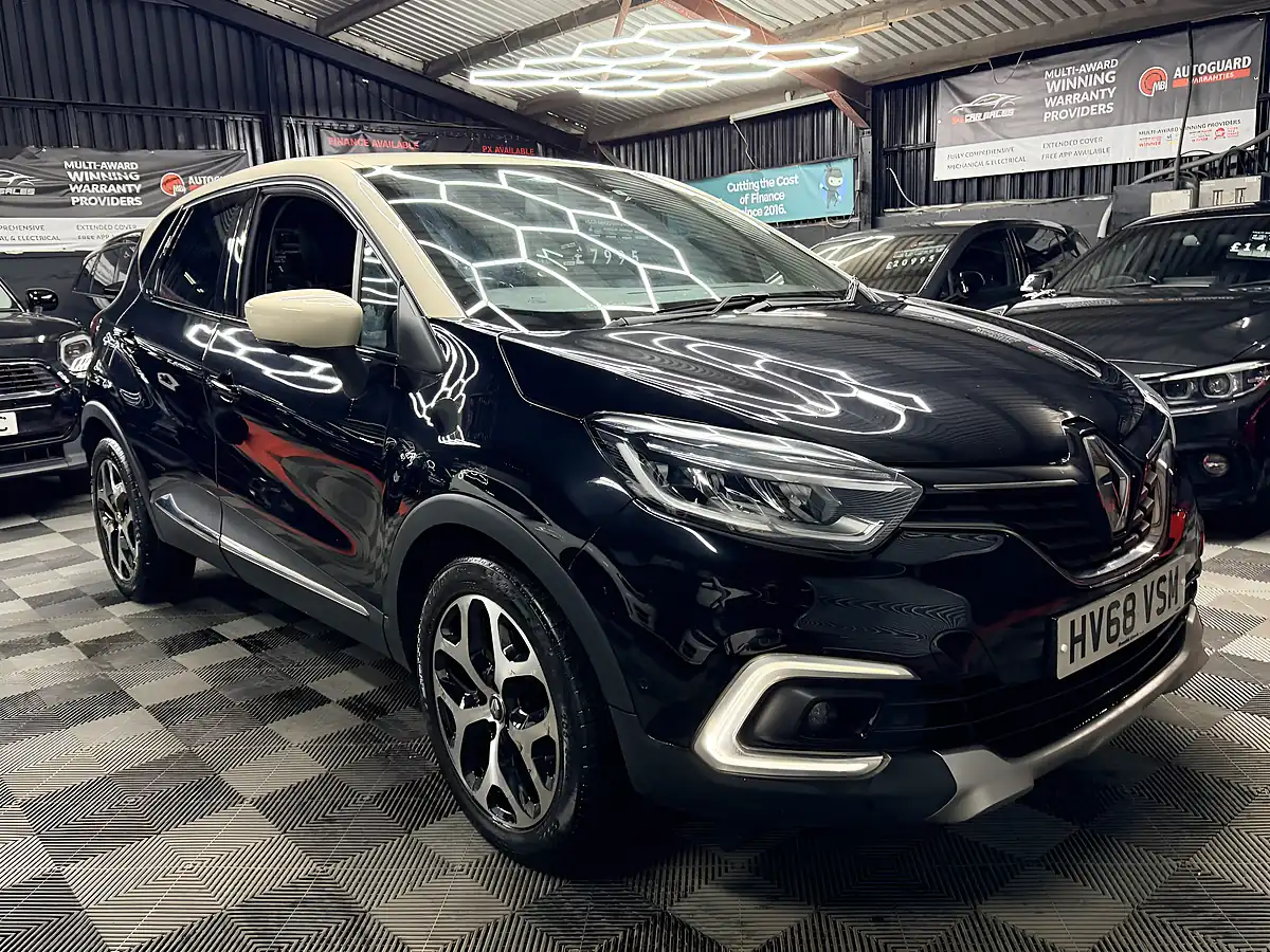 Used 2018 Renault Captur GT Line Diamond Black With Ivory Roof - Interior and Exterior details 7