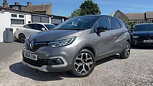 Used 2018 Renault Captur GT Line Grey - Interior and Exterior details 4