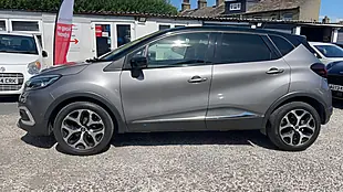 Used 2018 Renault Captur GT Line Grey - Interior and Exterior details 6