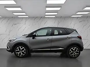 Used 2018 Renault Captur GT Line Grey - Interior and Exterior details 5