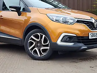 Used 2018 Renault Captur GT Line Orange - Interior and Exterior details 2