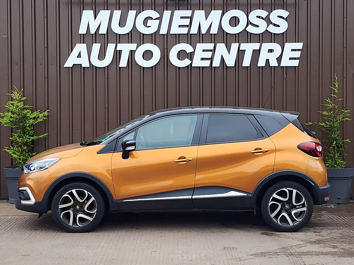 Used 2018 Renault Captur GT Line Orange - Interior and Exterior details 4