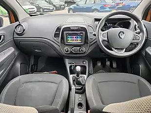 Used 2018 Renault Captur GT Line Orange - Interior and Exterior details 7