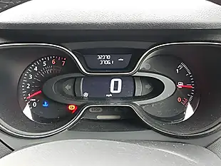 Used 2018 Renault Captur GT Line Orange - Interior and Exterior details 9