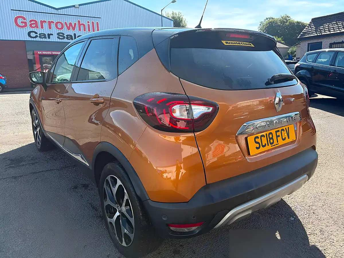 Used 2018 Renault Captur GT Line Orange - Interior and Exterior details 6