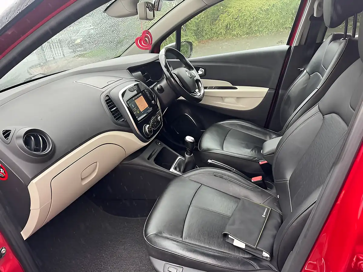 Used 2018 Renault Captur GT Line Red - Interior and Exterior details 13