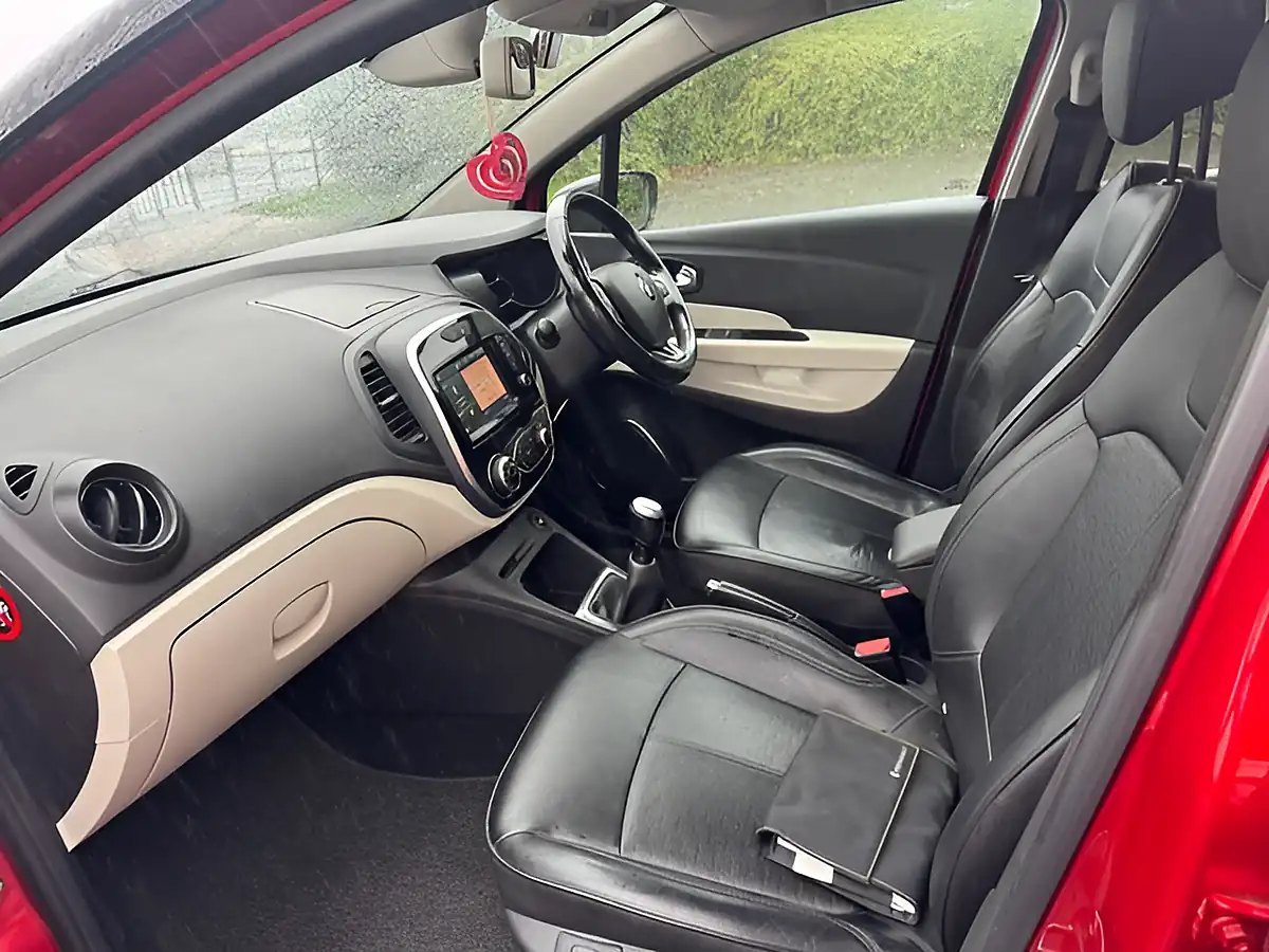Used 2018 Renault Captur GT Line Red - Interior and Exterior details 14