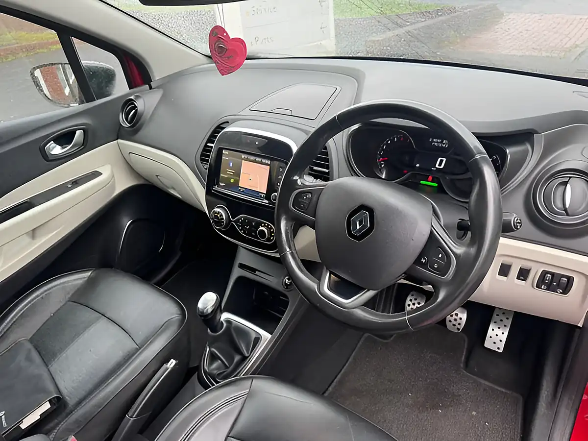 Used 2018 Renault Captur GT Line Red - Interior and Exterior details 19
