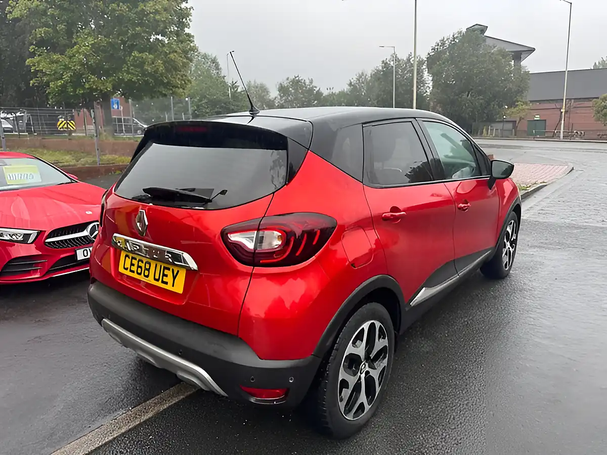 Used 2018 Renault Captur GT Line Red - Interior and Exterior details 2