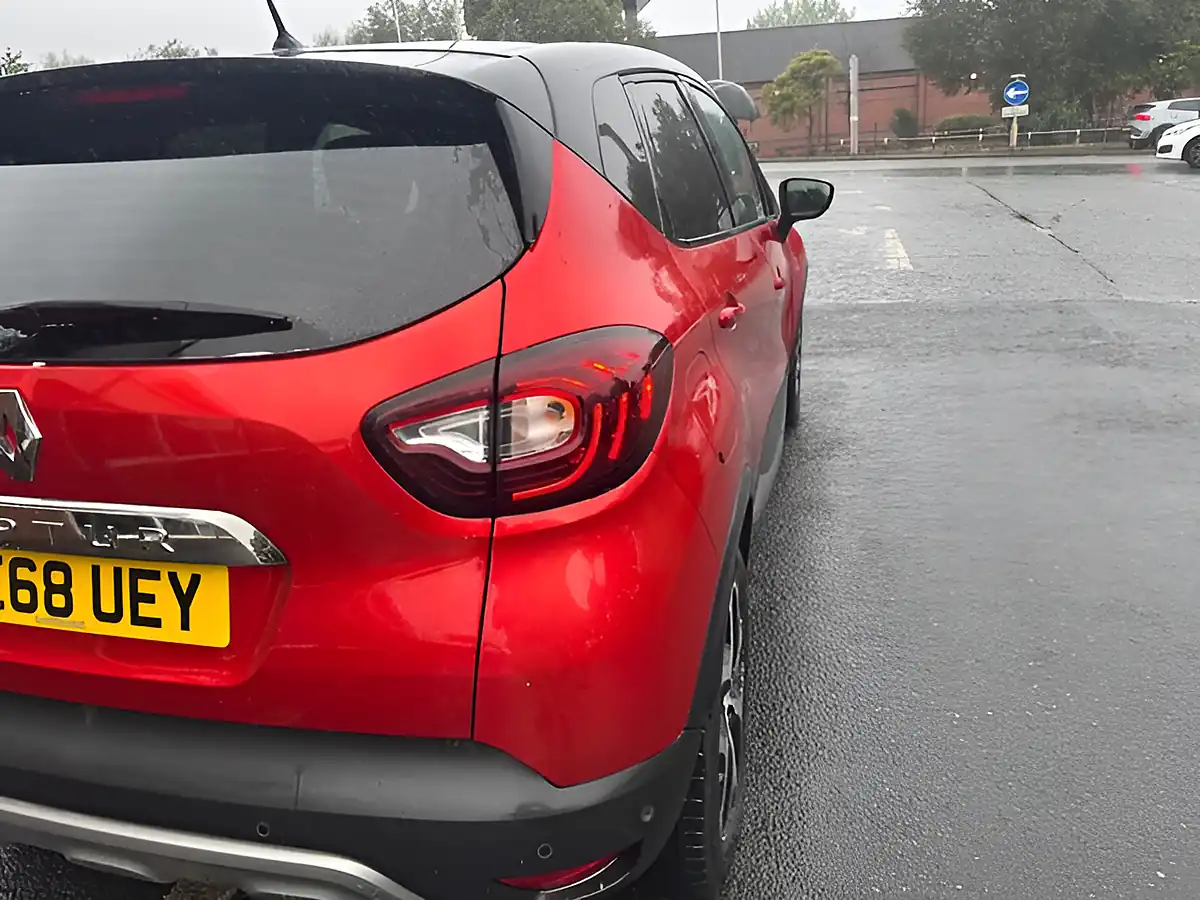 Used 2018 Renault Captur GT Line Red - Interior and Exterior details 6
