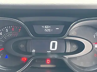 Used 2018 Renault Captur GT Line Silver - Interior and Exterior details 12