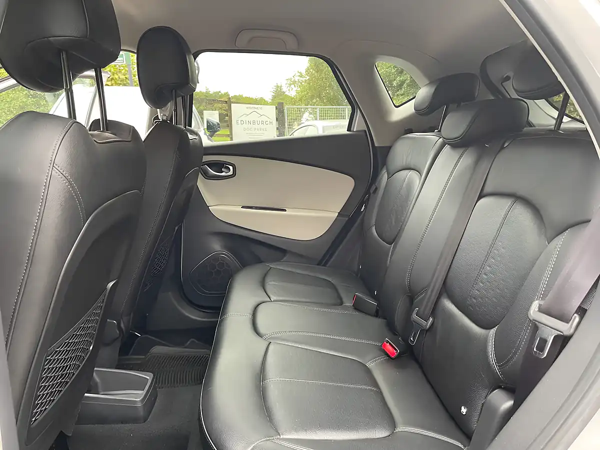 Used 2018 Renault Captur GT Line Silver - Interior and Exterior details 19