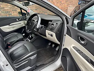 Used 2018 Renault Captur GT Line Silver - Interior and Exterior details 5
