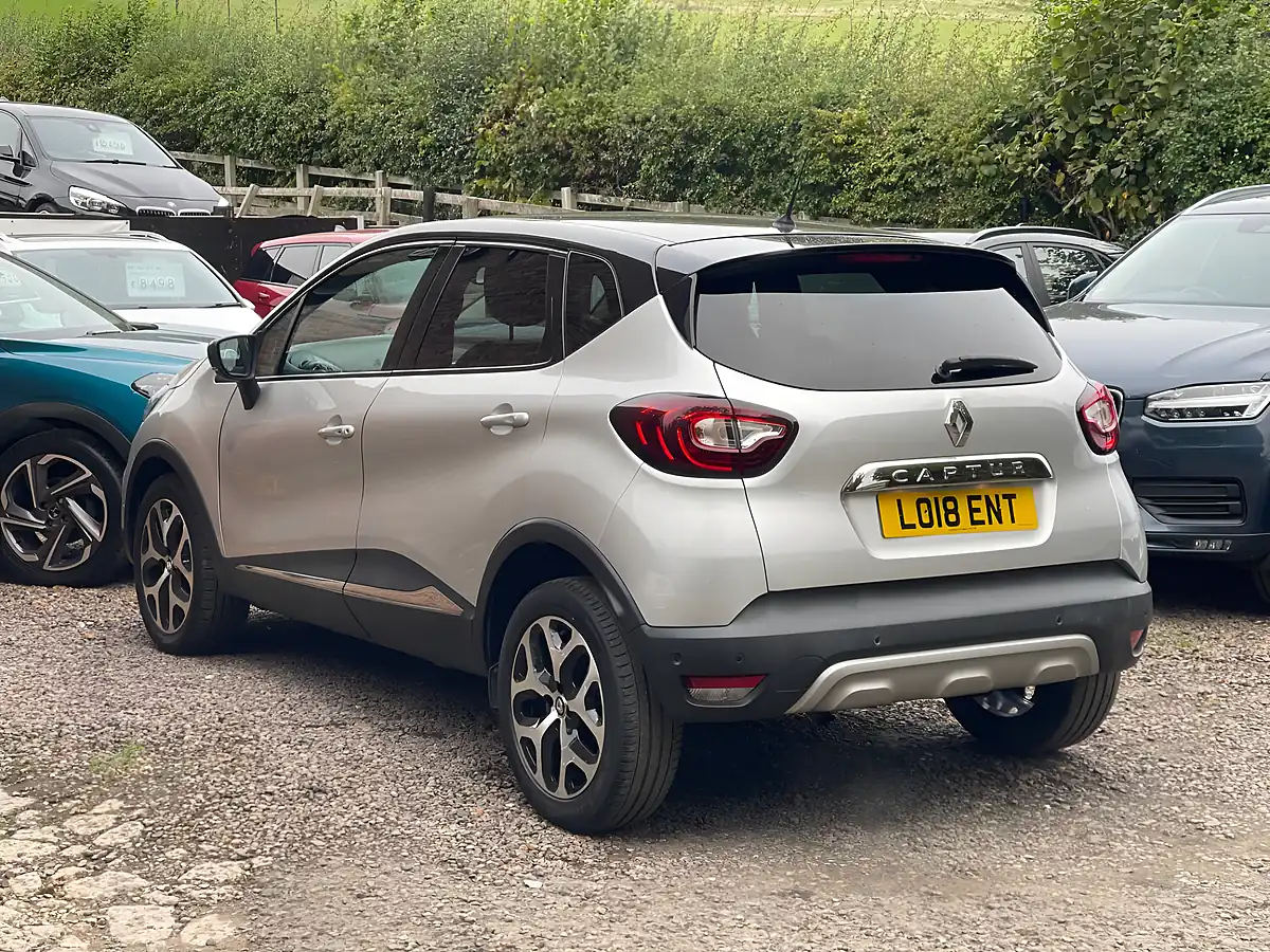 Used 2018 Renault Captur GT Line Silver - Interior and Exterior details 6