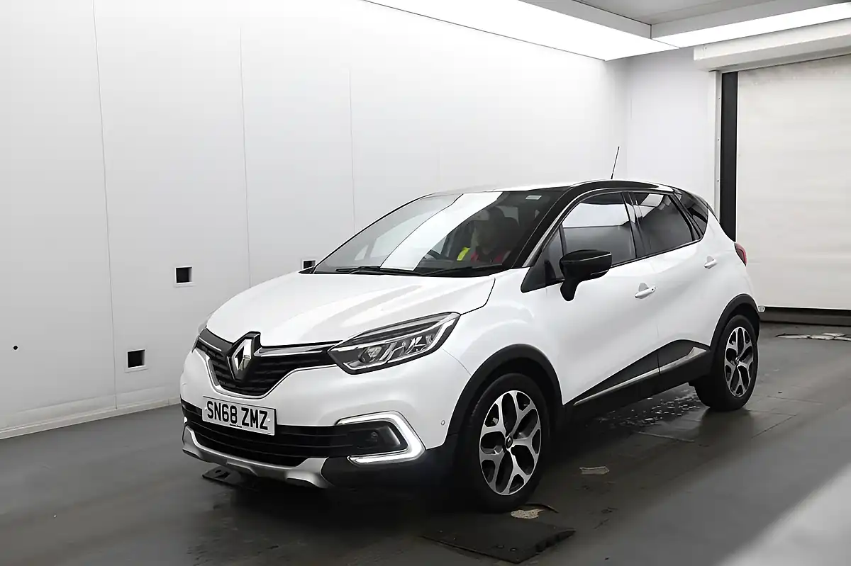 Used 2018 Renault Captur GT Line White - Interior and Exterior details 2