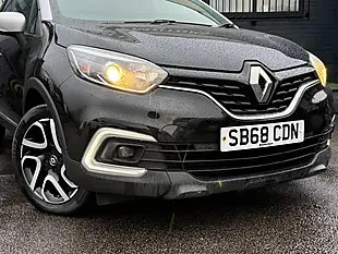 Used 2018 Renault Captur Iconic Black - Interior and Exterior details 6