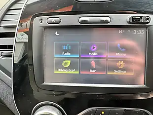 Used 2018 Renault Captur Iconic Blue - Interior and Exterior details 16