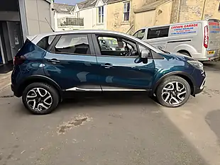 Used 2018 Renault Captur Iconic Blue - Interior and Exterior details 2