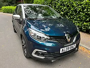 Used 2018 Renault Captur Iconic Blue - Interior and Exterior details 4