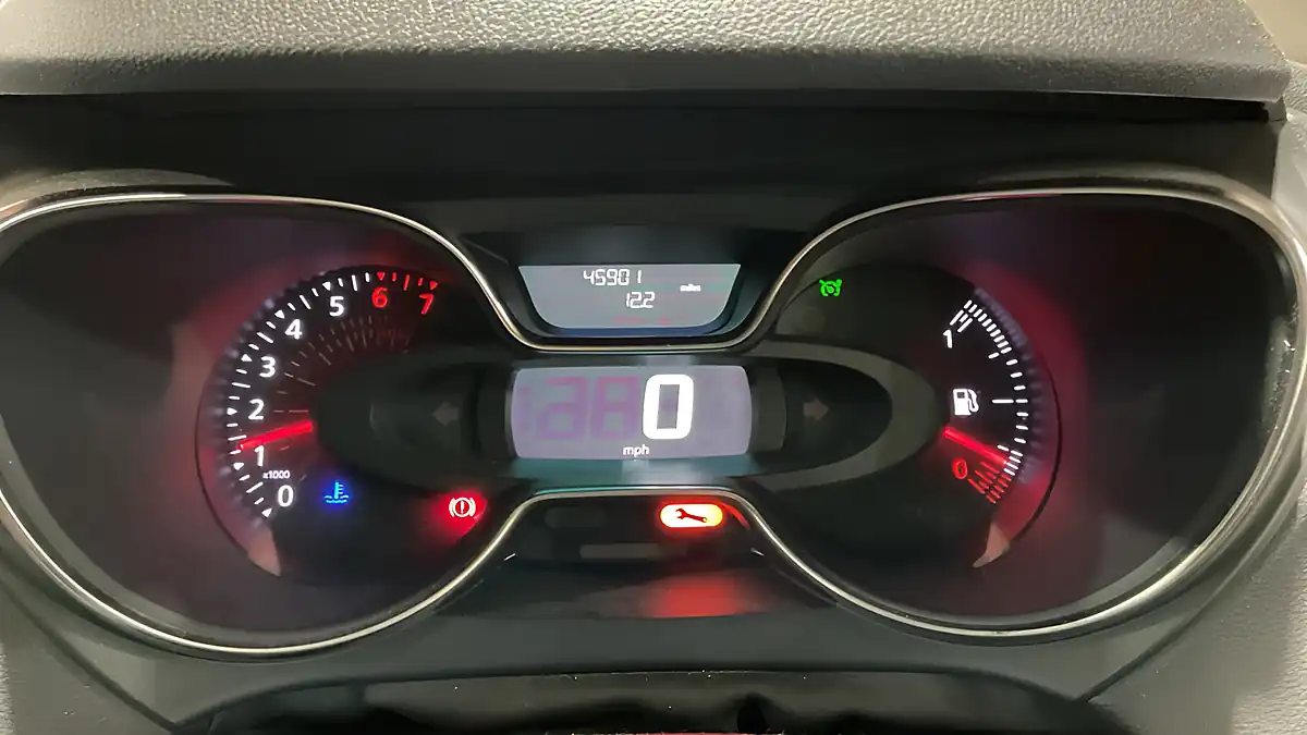Used 2018 Renault Captur Iconic Blue - Interior and Exterior details 10