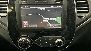 Used 2018 Renault Captur Iconic Blue - Interior and Exterior details 11