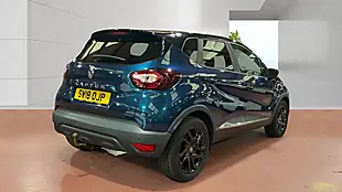 Used 2018 Renault Captur Iconic Blue - Interior and Exterior details 4