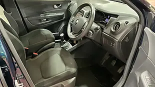 Used 2018 Renault Captur Iconic Blue - Interior and Exterior details 9