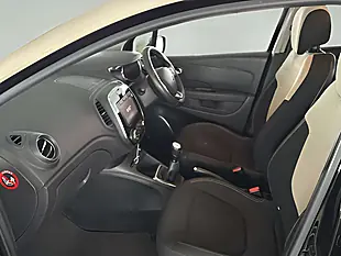 Used 2018 Renault Captur Iconic Diamond Black With Ivory Roof - Interior and Exterior details 10