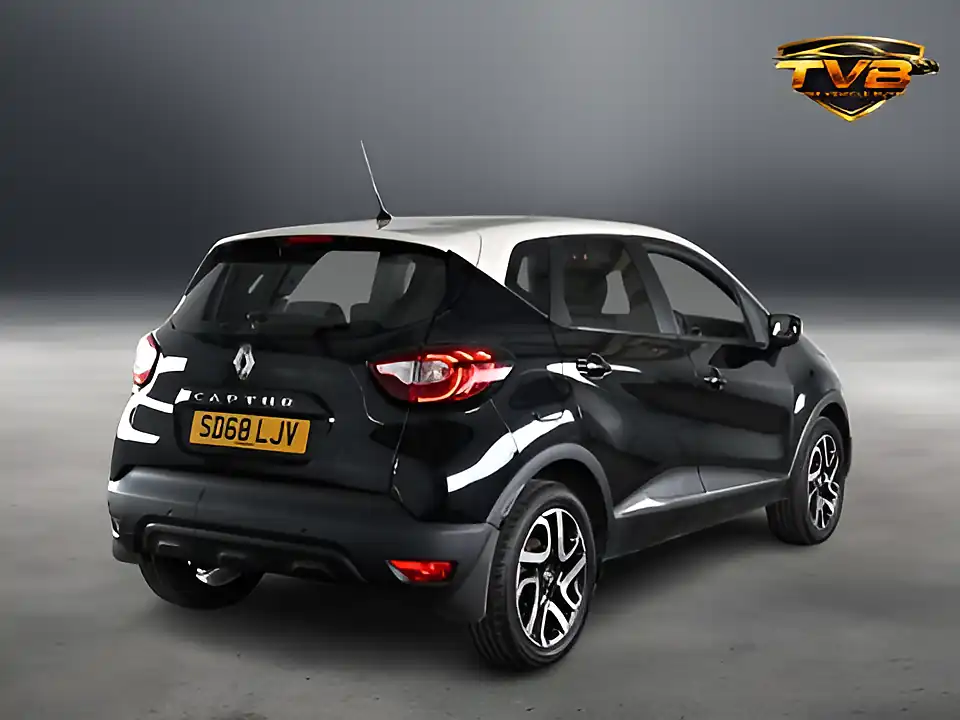 Used 2018 Renault Captur Iconic Diamond Black With Ivory Roof - Interior and Exterior details 3