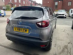 Used 2018 Renault Captur Iconic Grey - Interior and Exterior details 11