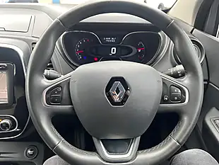 Used 2018 Renault Captur Iconic Grey - Interior and Exterior details 7