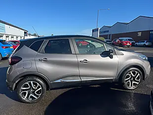Used 2018 Renault Captur Iconic Grey - Interior and Exterior details 3