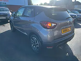 Used 2018 Renault Captur Iconic Grey - Interior and Exterior details 5