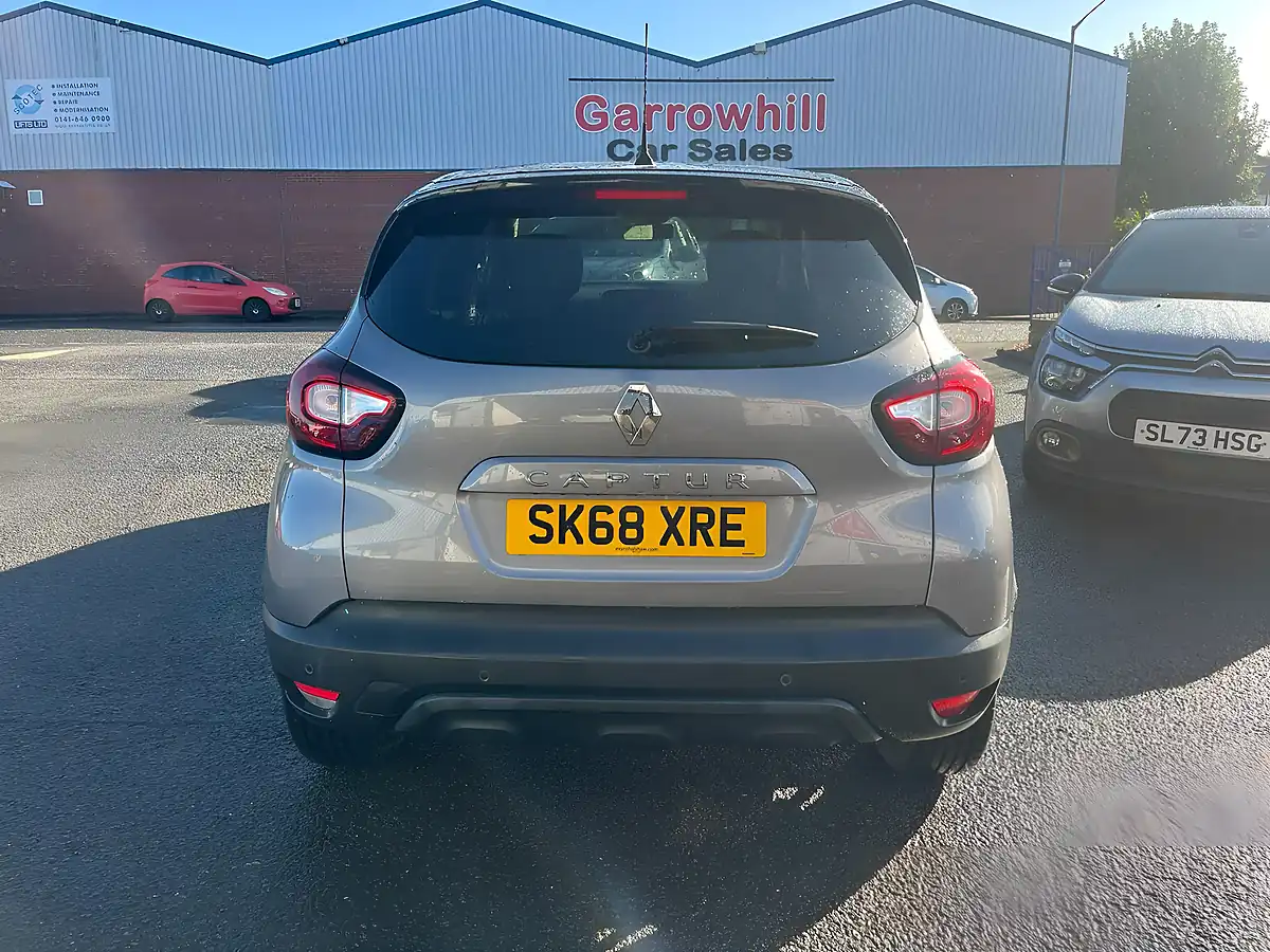 Used 2018 Renault Captur Iconic Grey - Interior and Exterior details 6