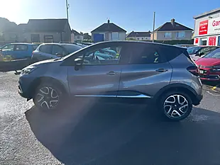 Used 2018 Renault Captur Iconic Grey - Interior and Exterior details 8