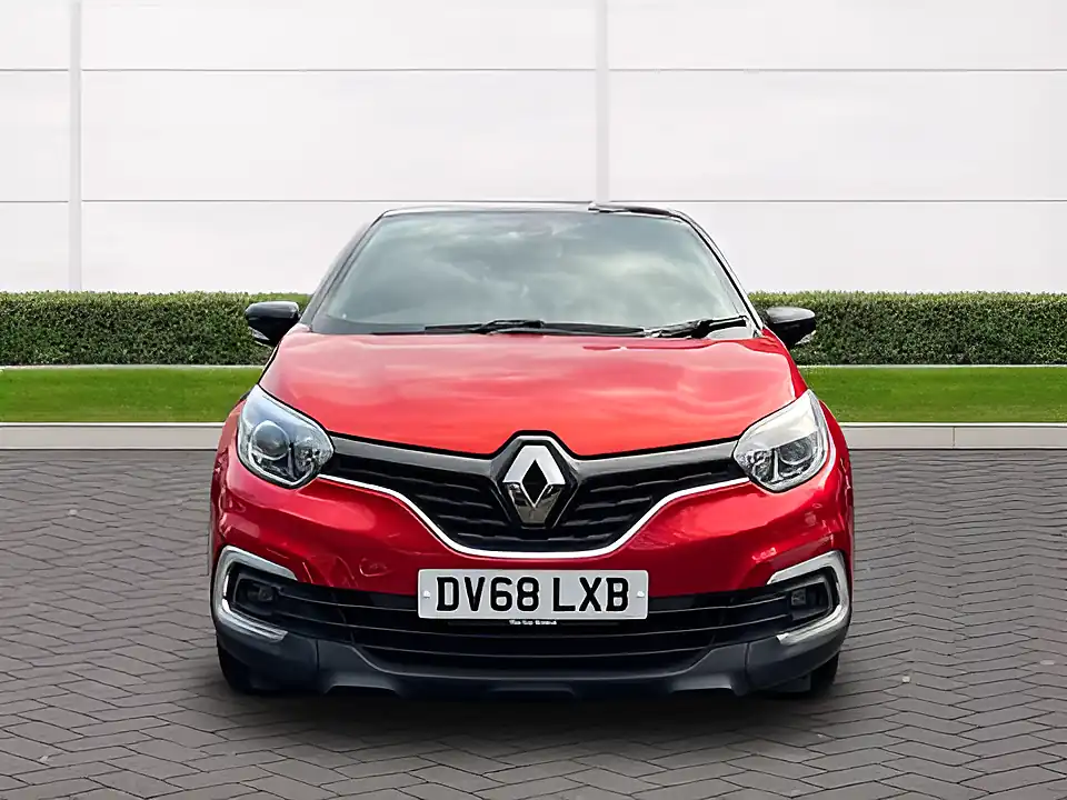 Used 2018 Renault Captur Iconic Metallic Red - Interior and Exterior details 2